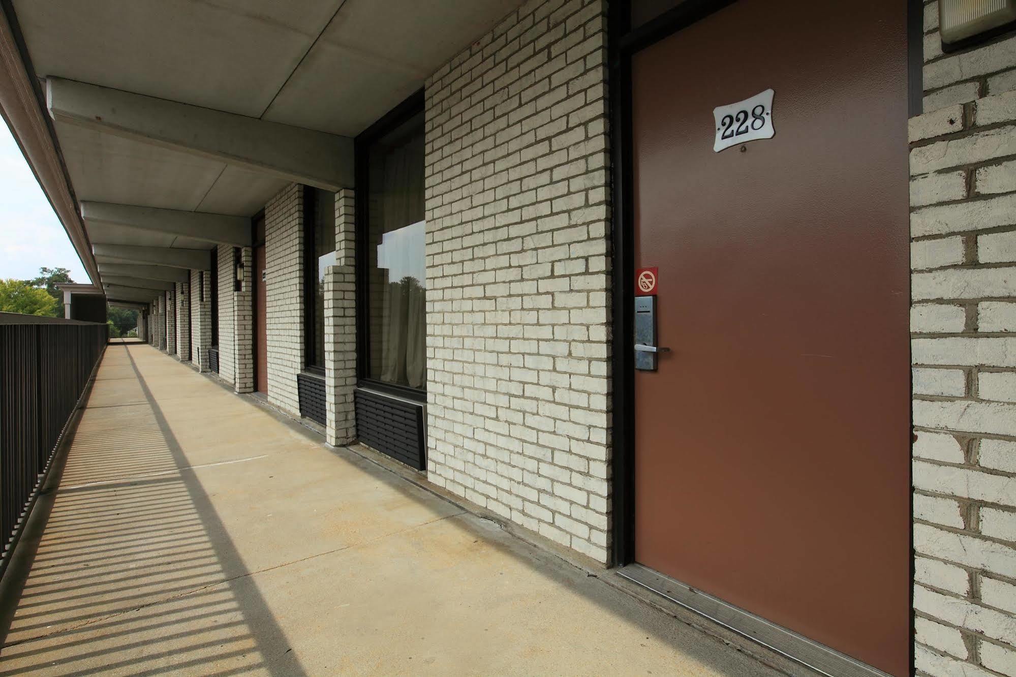 Americas Best Value Inn North Capital Raleigh Esterno foto